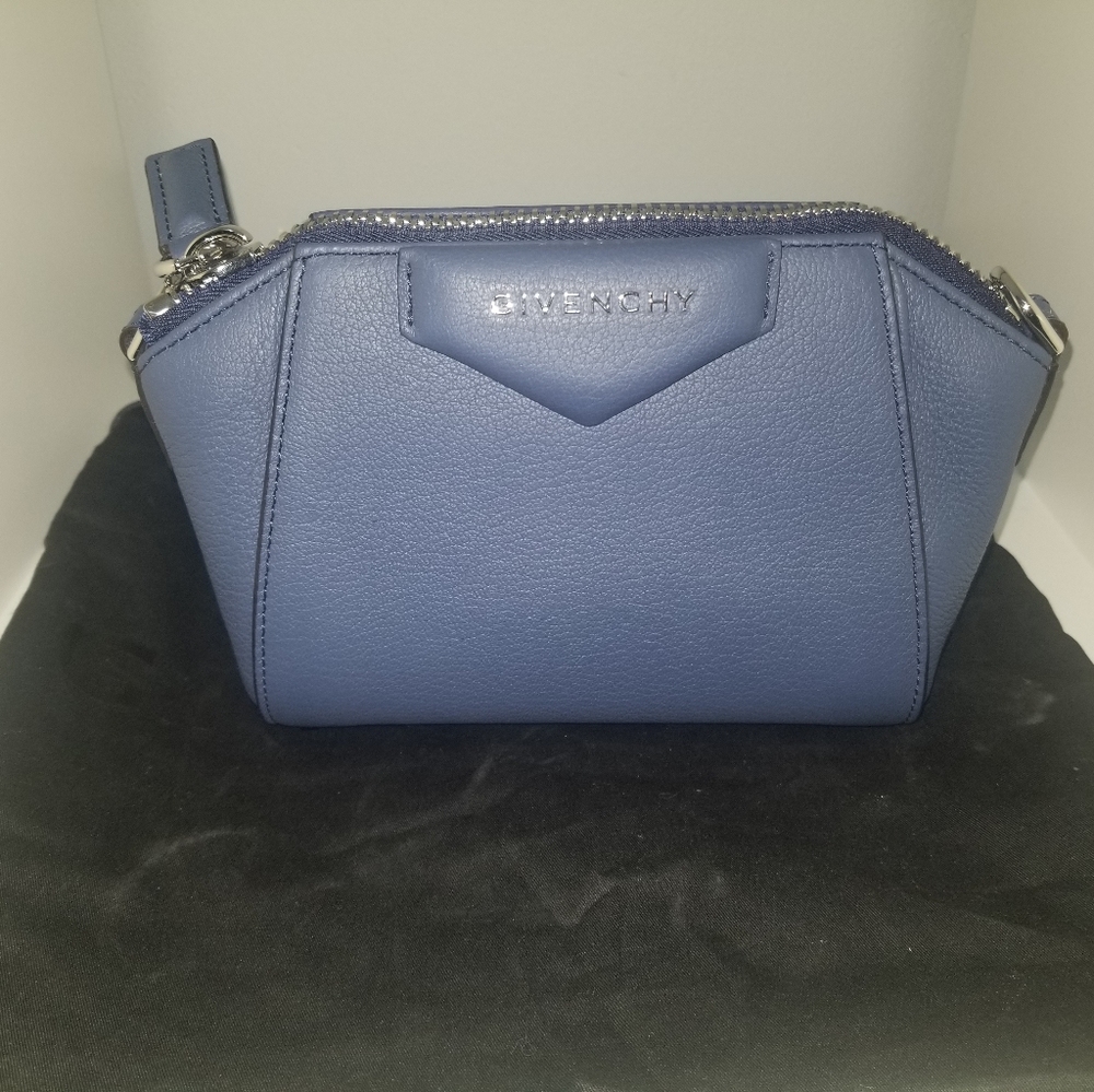 Givenchy Navy Nano Antigona Bag - Picture 10 of 16